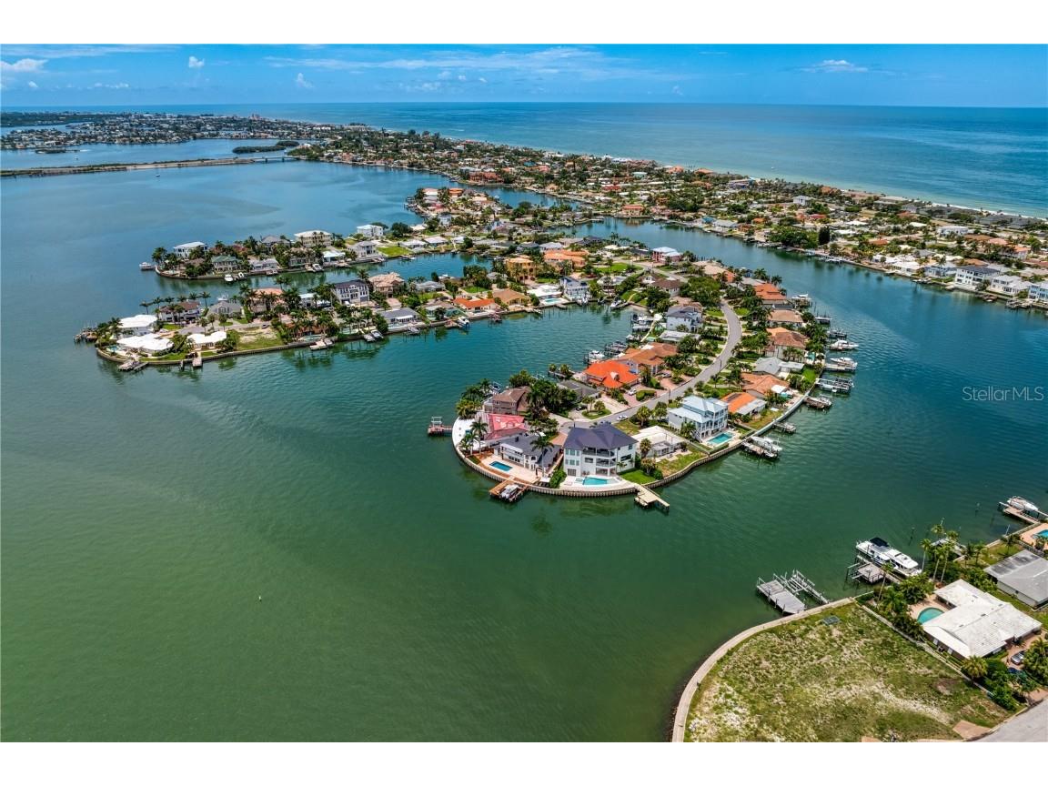 2250 Donato Drive Belleair Beach FL 33786 TB8379196 image25