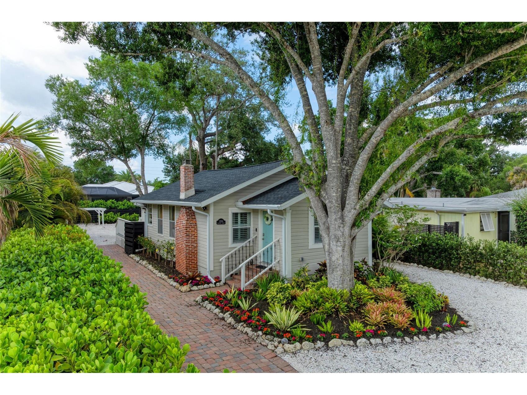 2250 Hillview Street Sarasota FL 34239 A4694827 image23