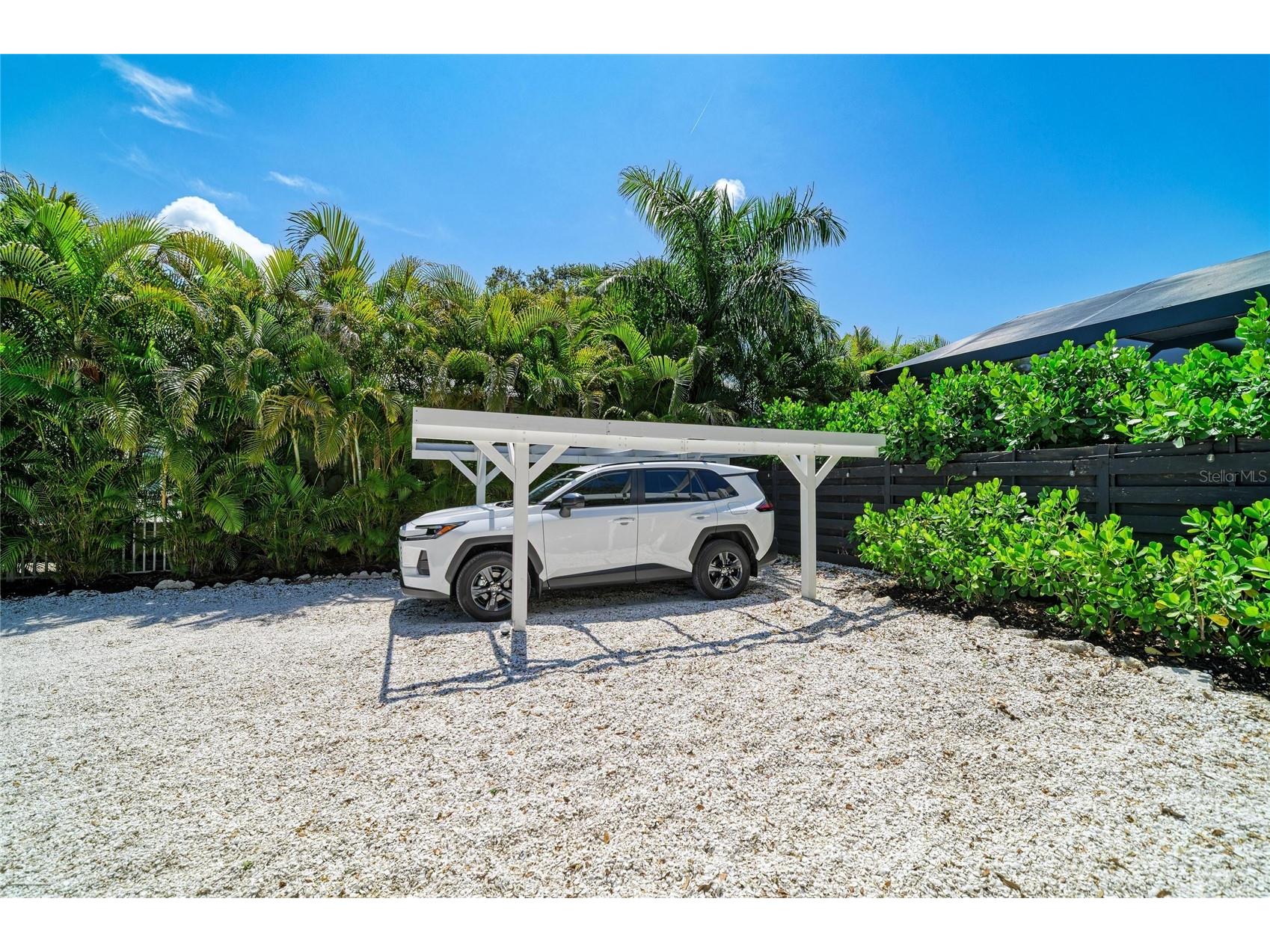 2250 Hillview Street Sarasota FL 34239 A4694827 image57