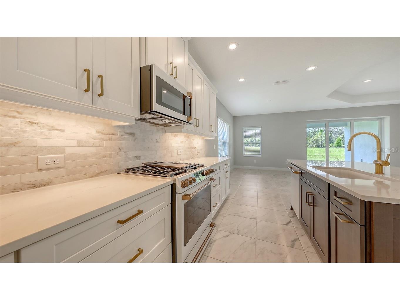 2250 Lady Palm Loop Bradenton FL 34212 A4659822 image10