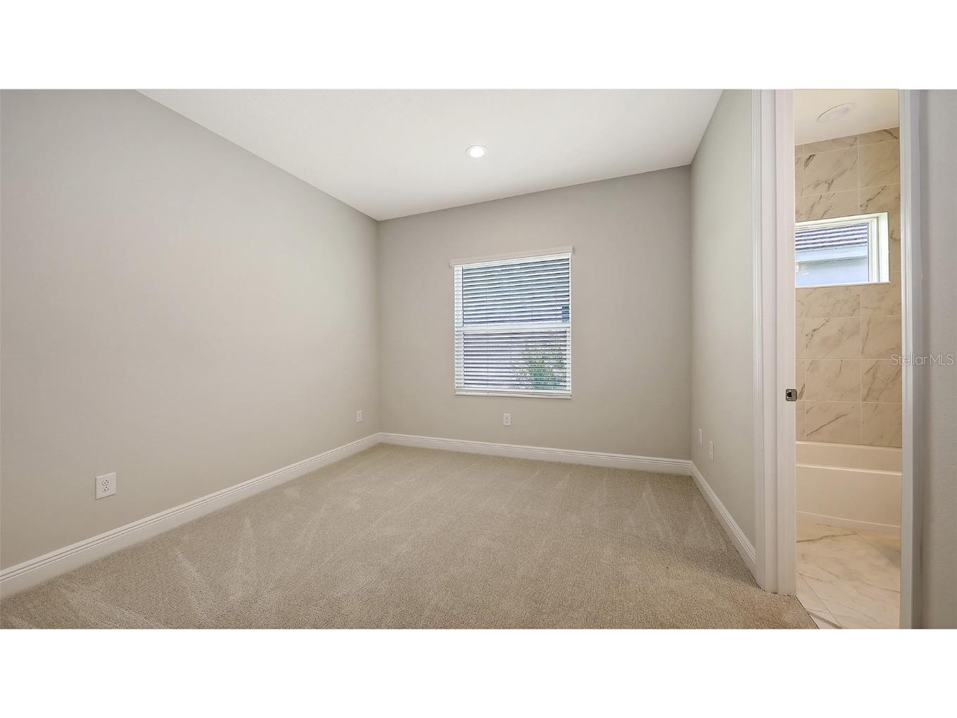 2250 Lady Palm Loop Bradenton FL 34212 A4659822 image37