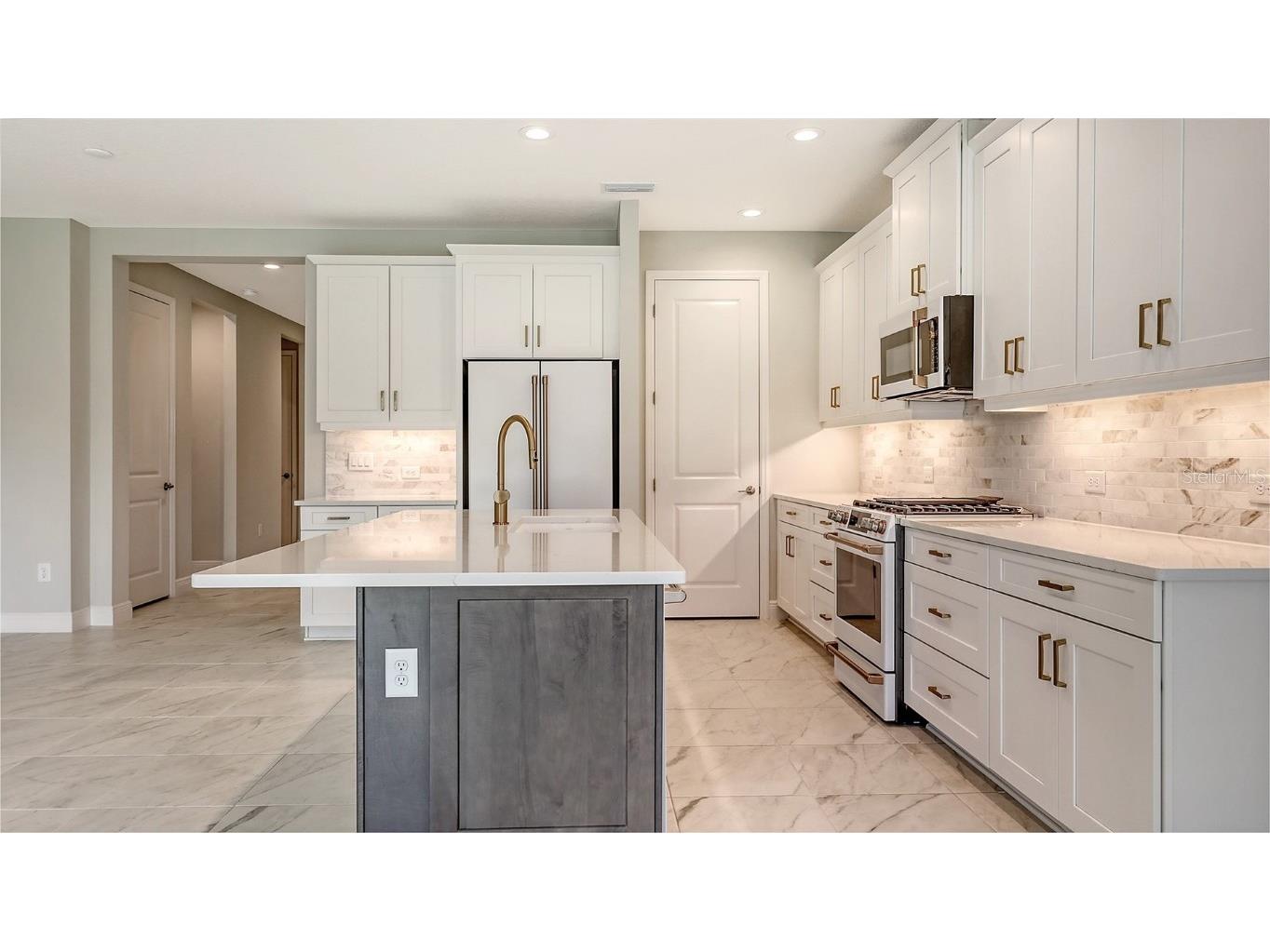 2250 Lady Palm Loop Bradenton FL 34212 A4659822 image8