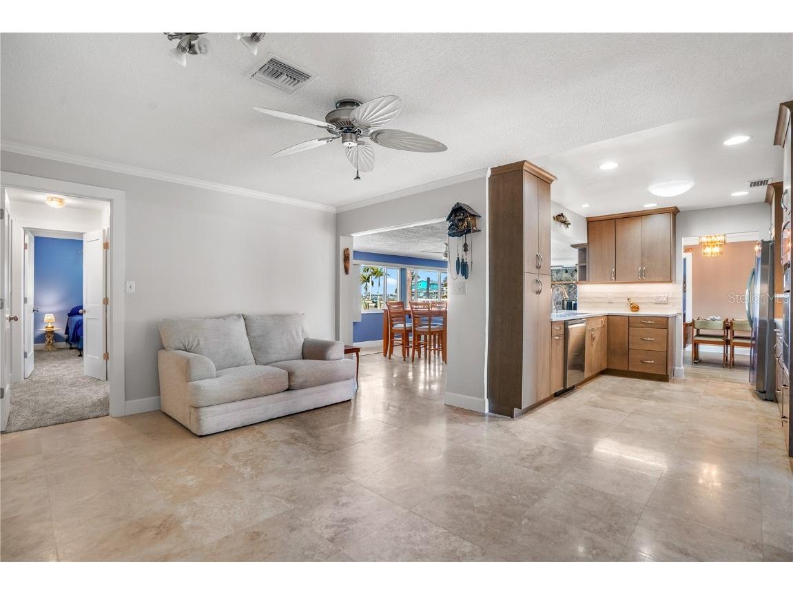 2250 Lagoon Drive Dunedin FL 34698 TB8440520 image9