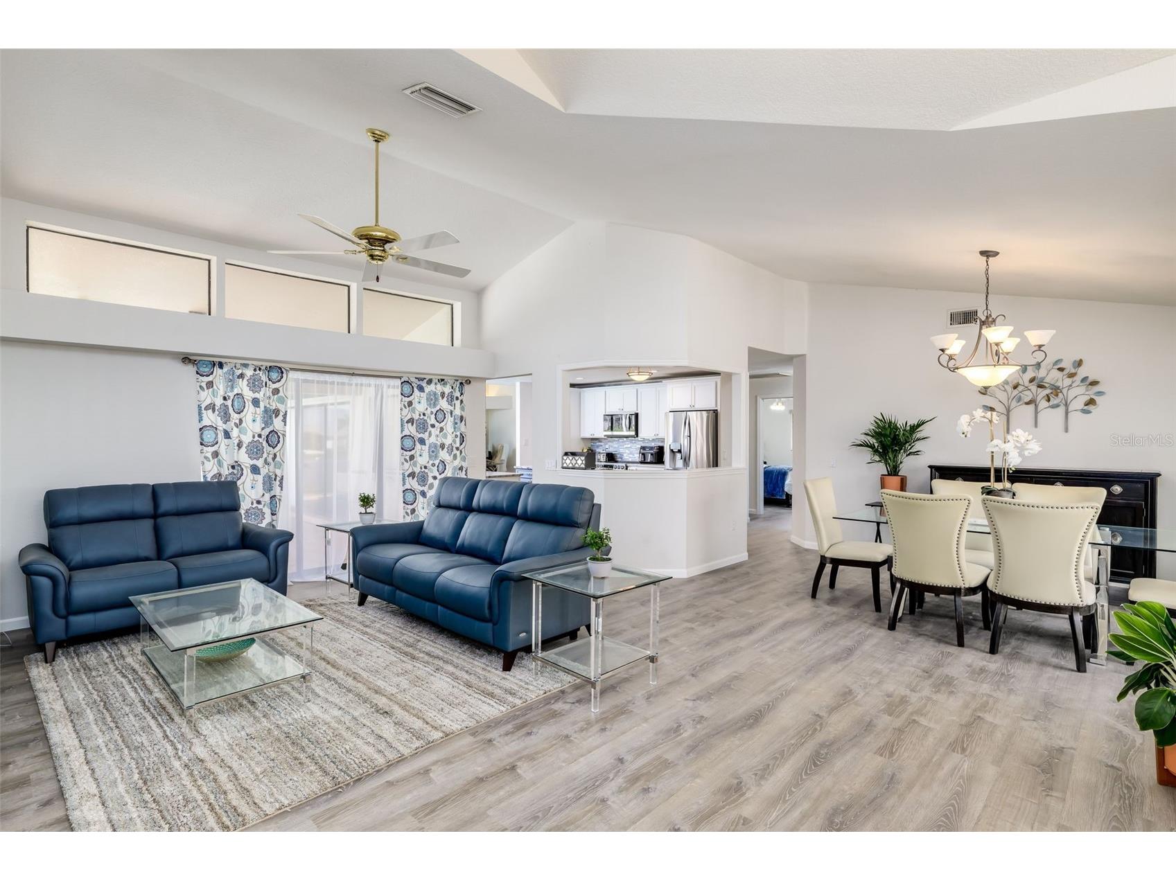 2250 Rio De Janeiro Avenue Punta Gorda FL 33983 C7528027 image5