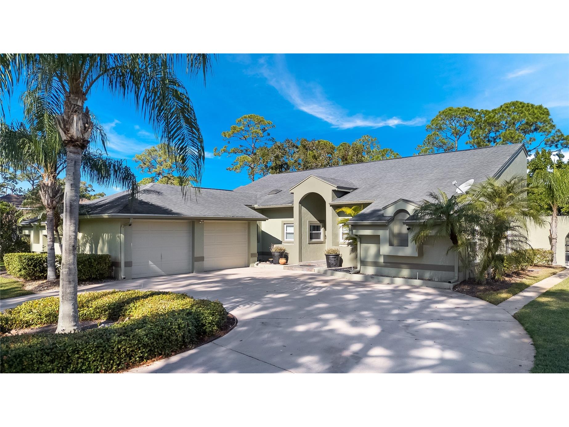 2250 Spring Lake Circle Saint Cloud FL 34771 O6362633 image1