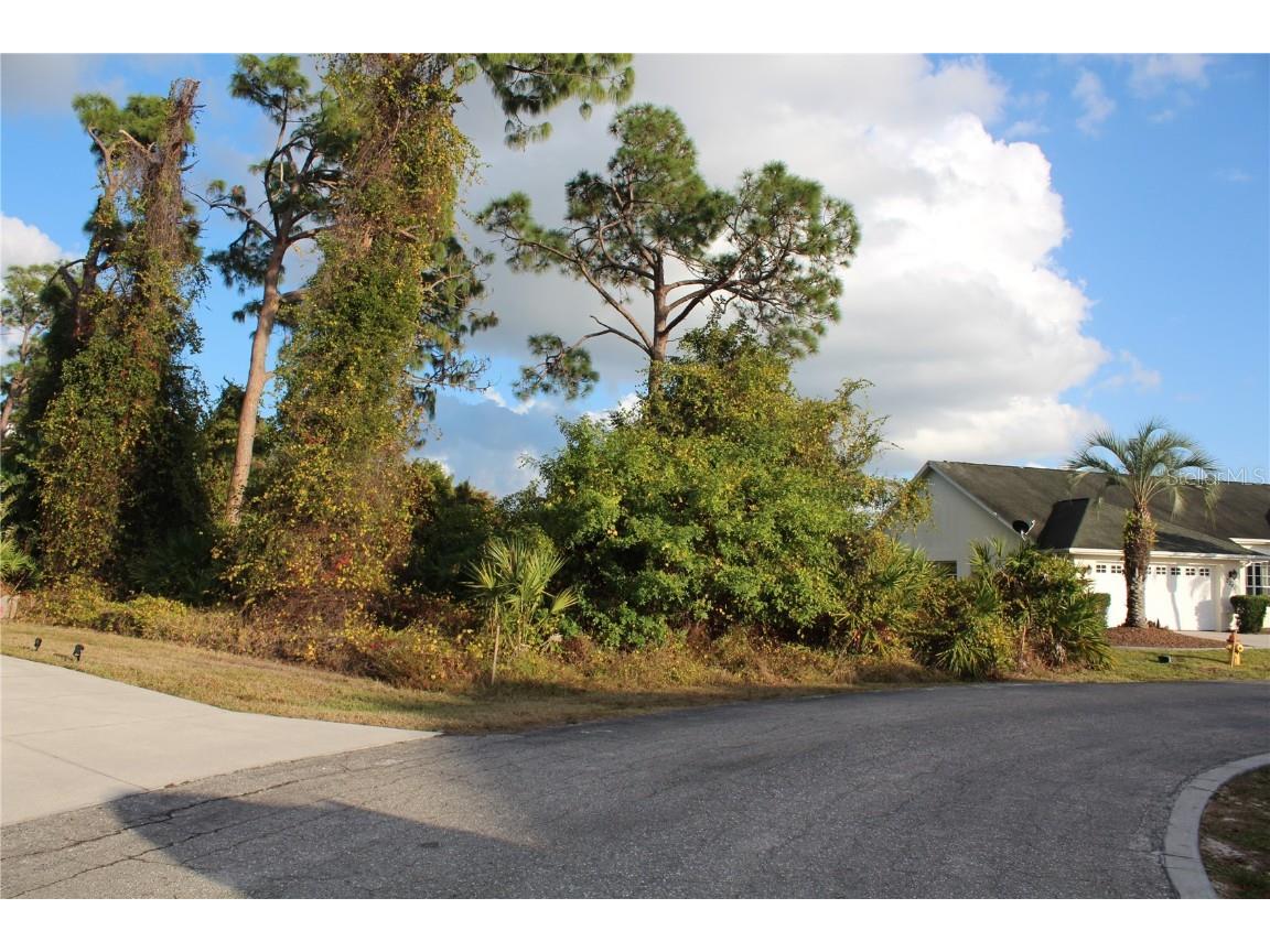 2250 Stonegate Circle Port Charlotte FL 33948 TB8461705 image3
