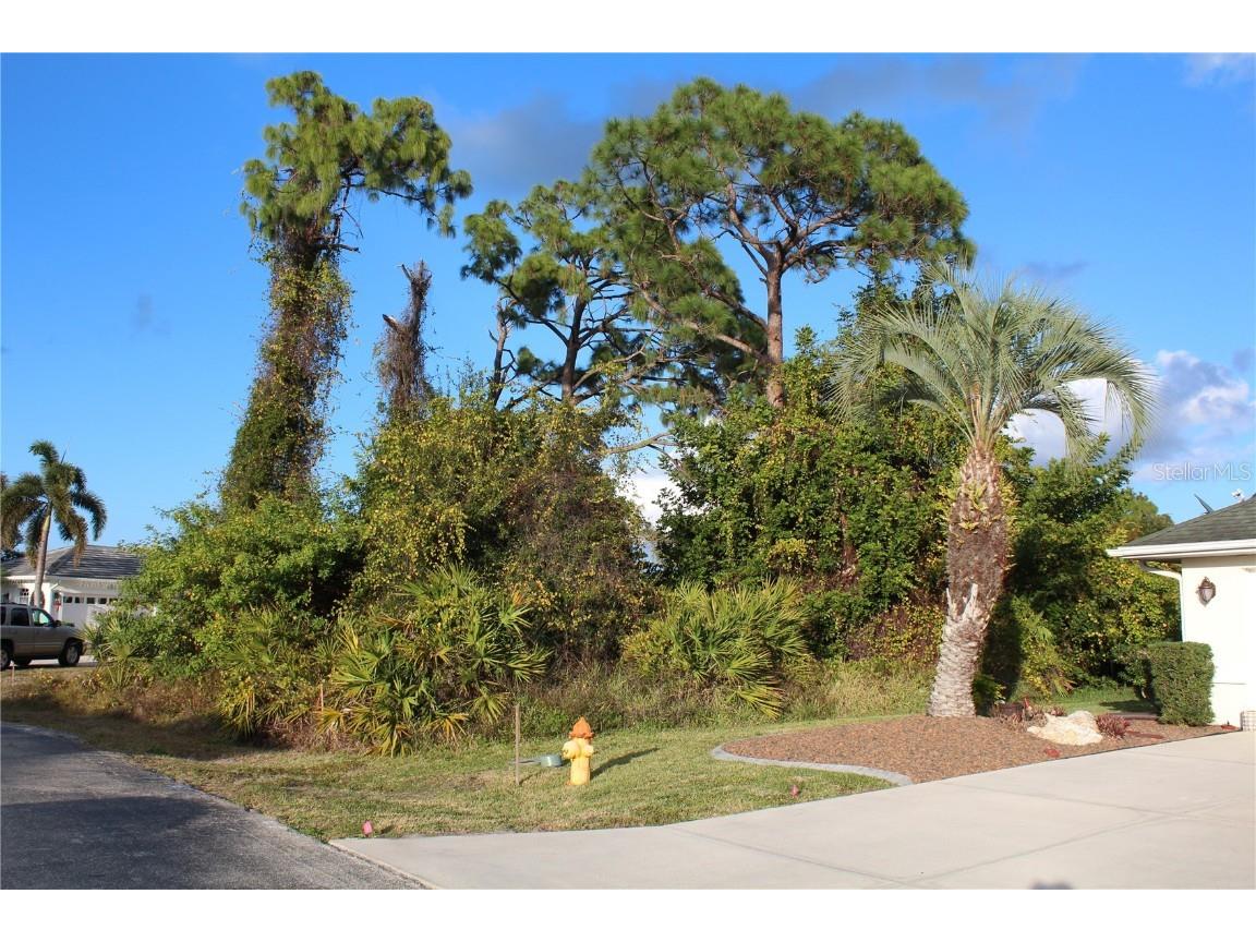 2250 Stonegate Circle Port Charlotte FL 33948 TB8461705 image4