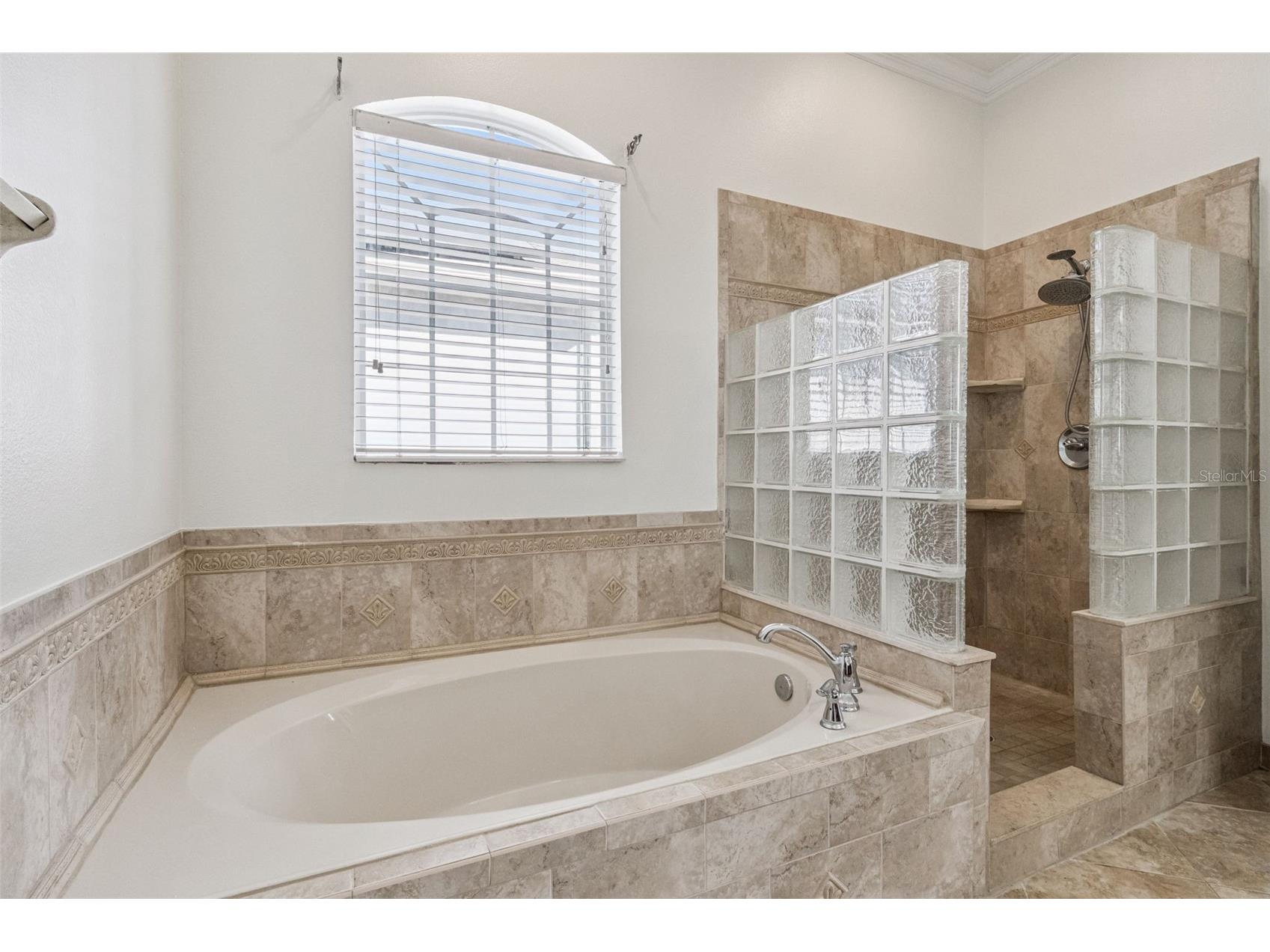 2250 Windcrest Lake Circle Orlando FL 32824 O6372450 image21