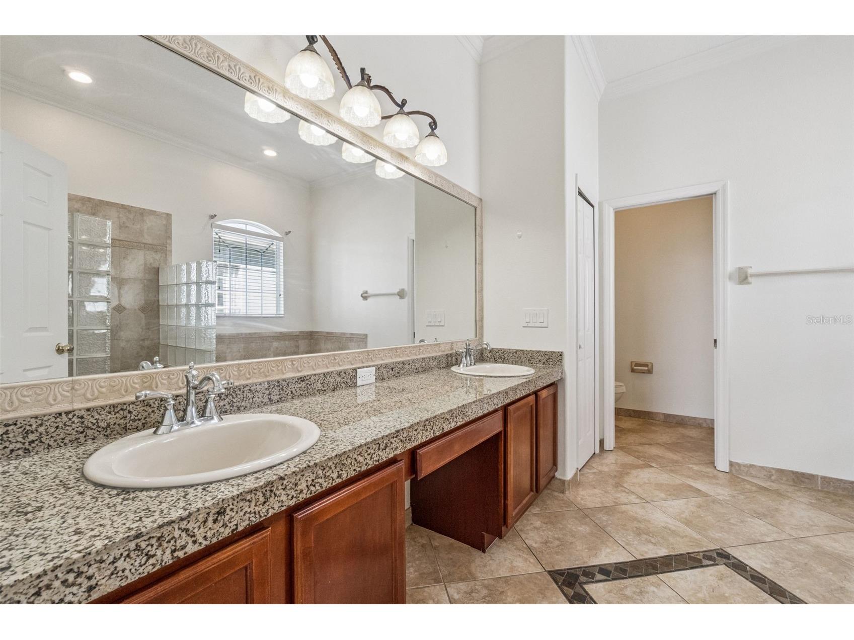 2250 Windcrest Lake Circle Orlando FL 32824 O6372450 image22