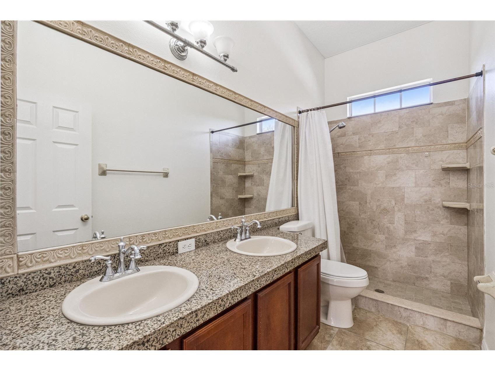 2250 Windcrest Lake Circle Orlando FL 32824 O6372450 image28