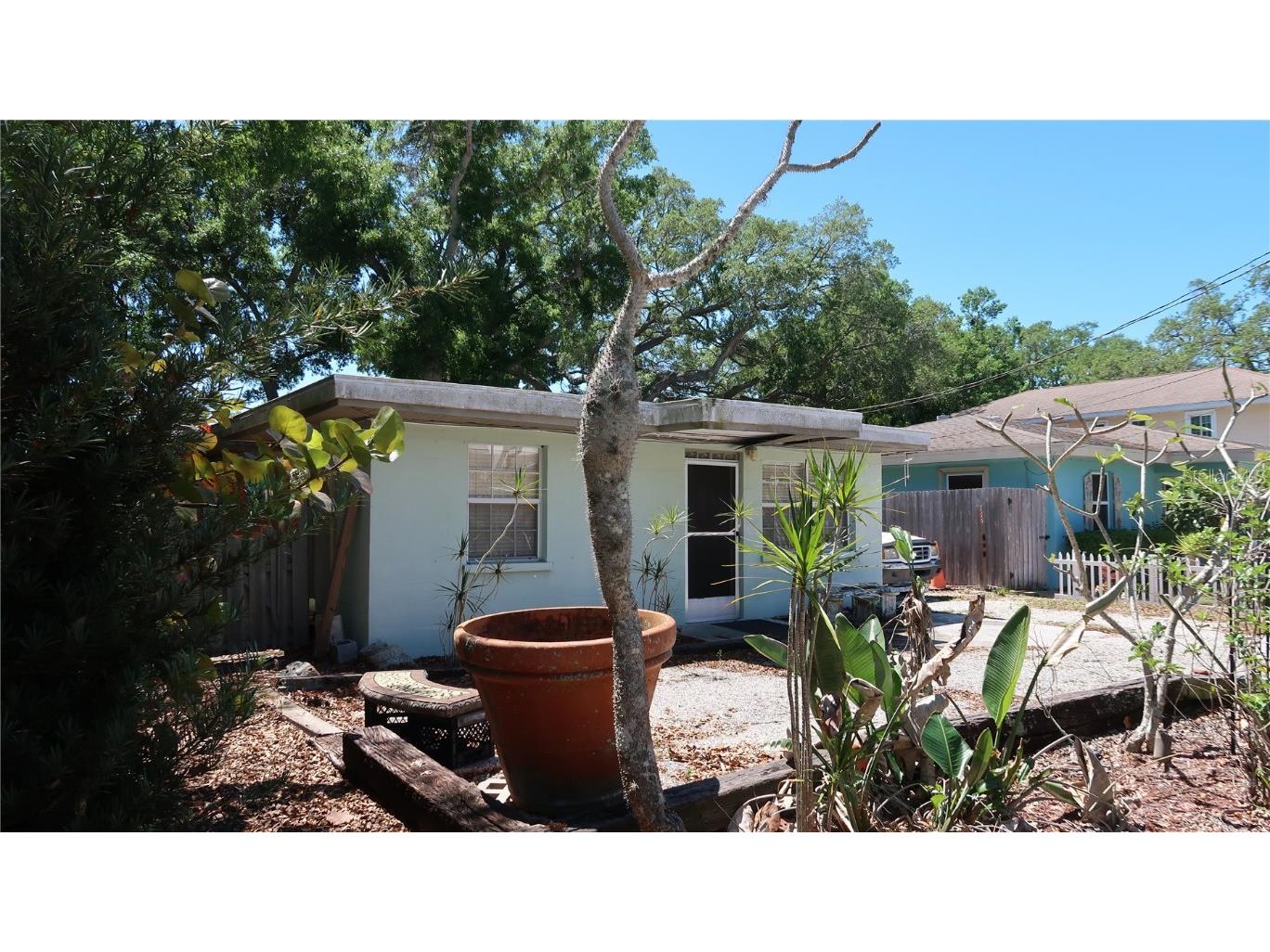 2250 Wood Street Sarasota FL 34237 A4605334 image1