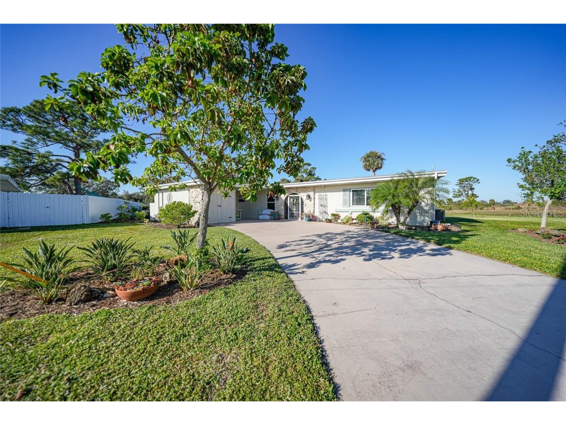 22501 Bolanos Court Port Charlotte FL 33952 D6139720 image1