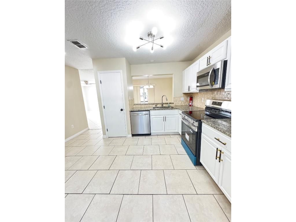 2251 Cypress Knee Loop Kissimmee FL 34743 O6342263 image5