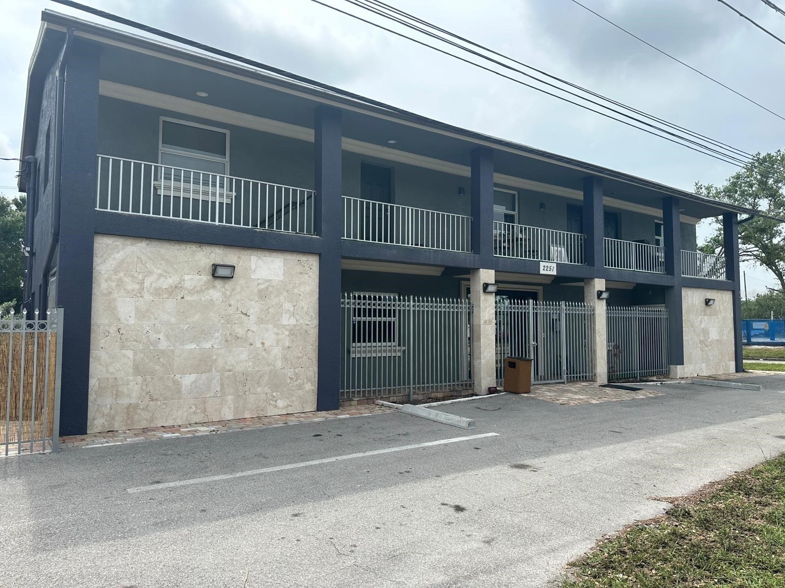 2251 Grand Avenue Fort Myers FL 33901 TB8515169 image1