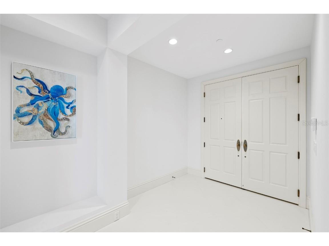 2251 Gulf Of Mexico Drive #301 Longboat Key FL 34228 - GULF OF MEXICO A4658325 image4