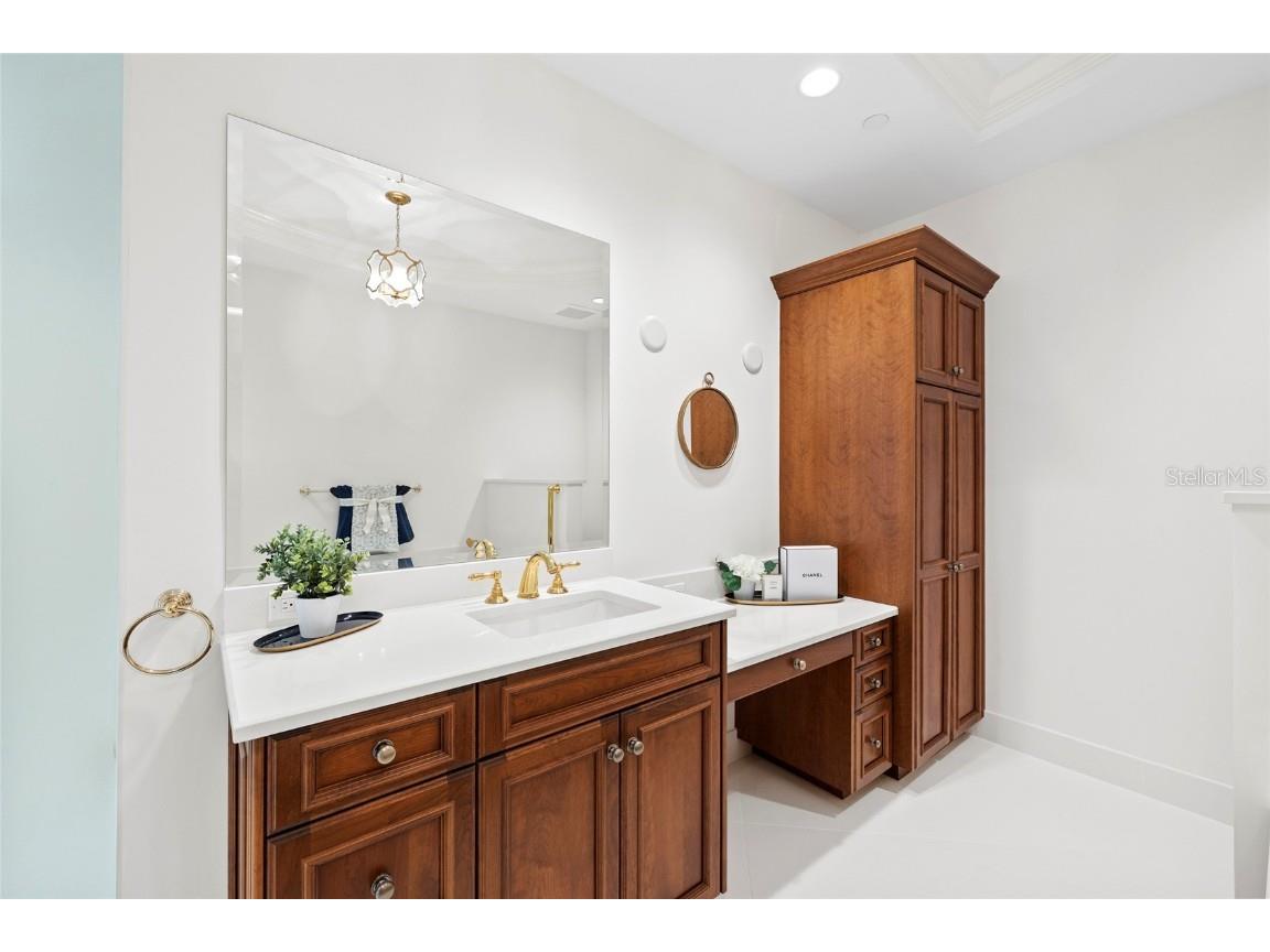 2251 Gulf Of Mexico Drive #301 Longboat Key FL 34228 - GULF OF MEXICO A4658325 image49