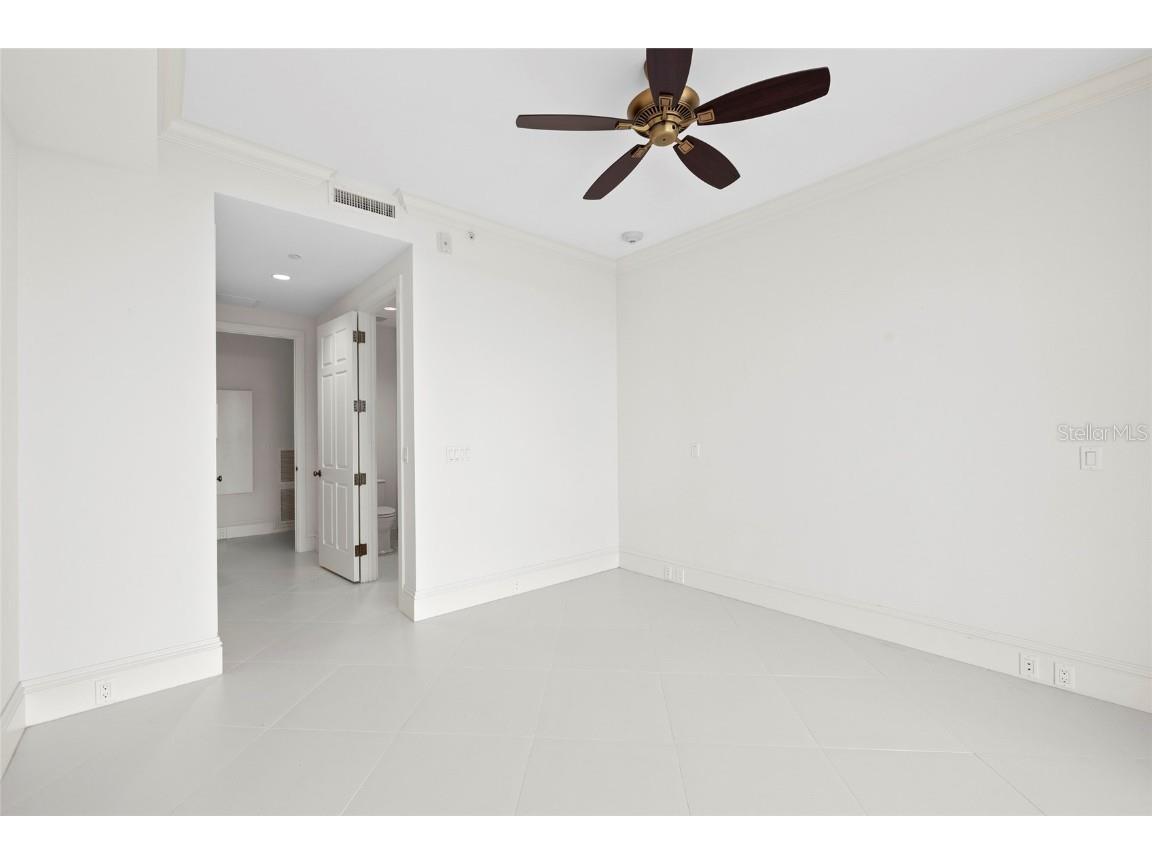 2251 Gulf Of Mexico Drive #301 Longboat Key FL 34228 - GULF OF MEXICO A4658325 image64