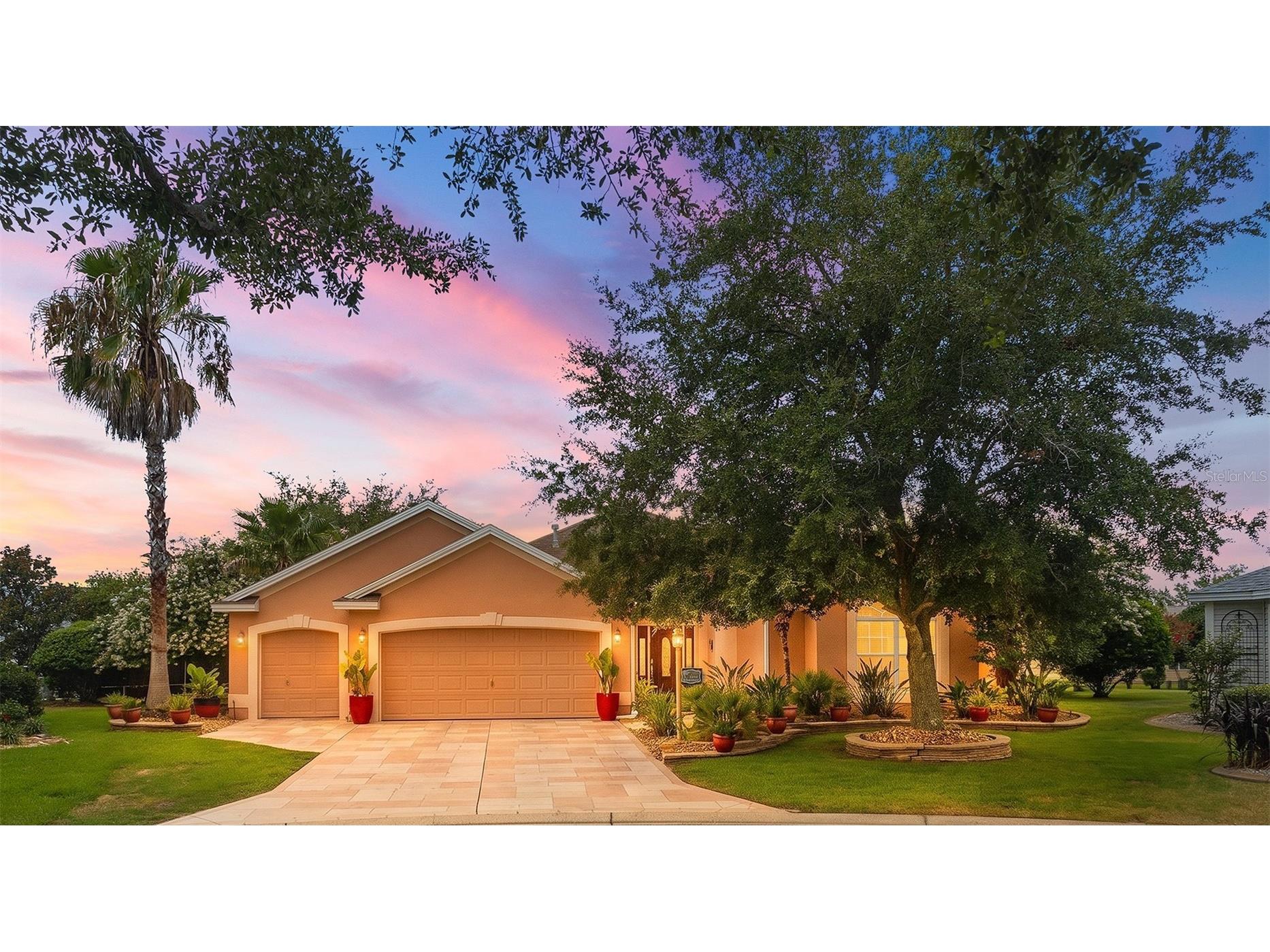 2252 Central Street The Villages FL 32162 G5114429 image1