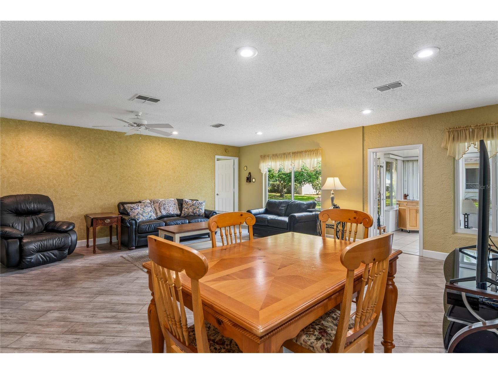 2252 Pebble Beach Drive Spring Hill FL 34606 W7884293 image17