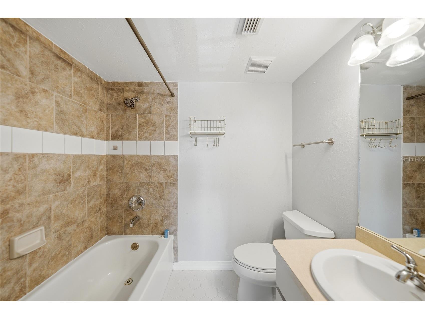 22523 Westchester Boulevard #E203 Port Charlotte FL 33980 C7527880 image33