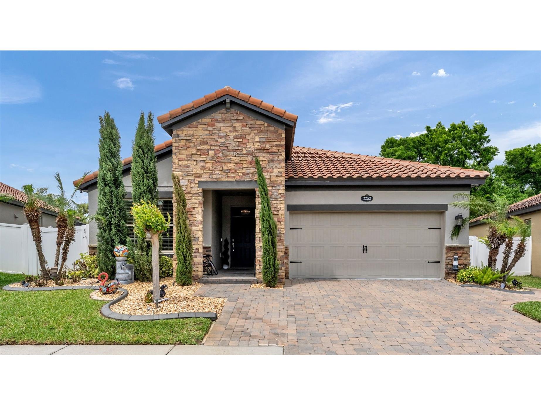 2253 Bella Luna Circle Lakeland FL 33810 L4960936 image1