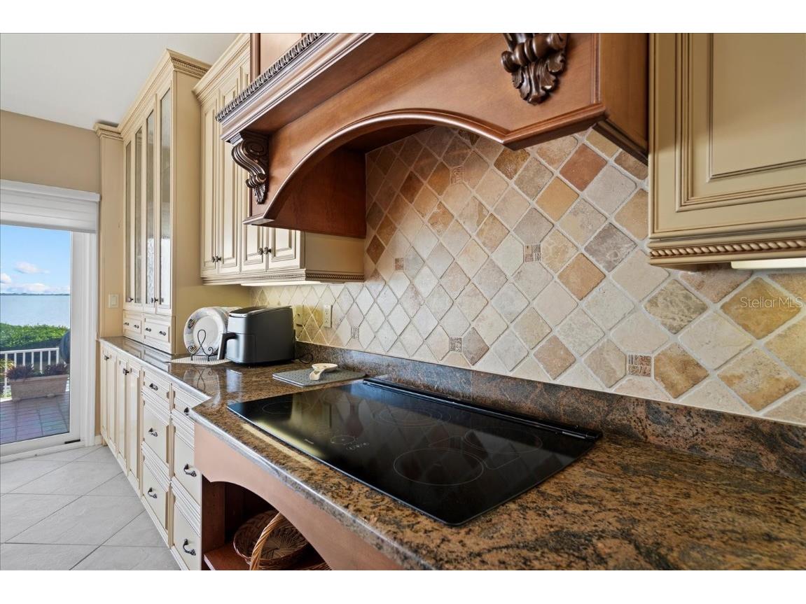 2254 Harbour Court Drive Longboat Key FL 34228 A4667429 image38