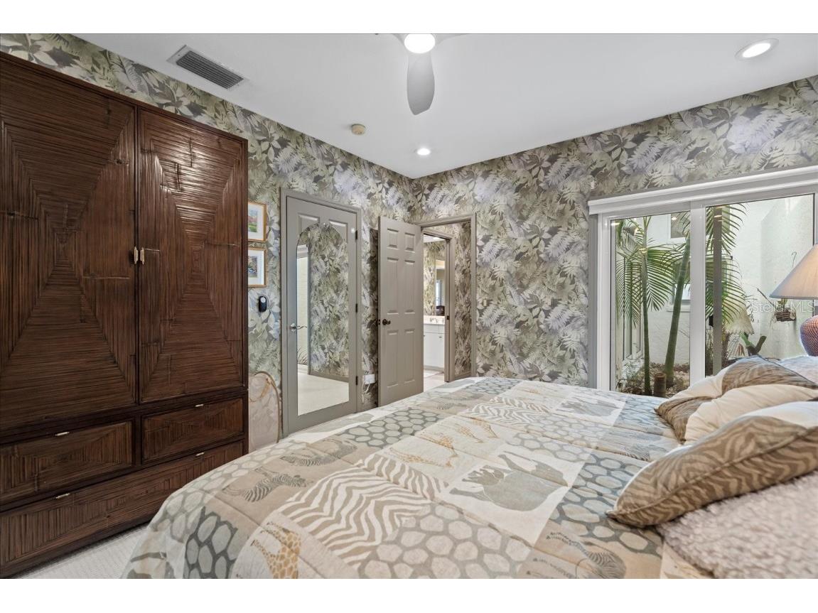2254 Harbour Court Drive Longboat Key FL 34228 A4667429 image47