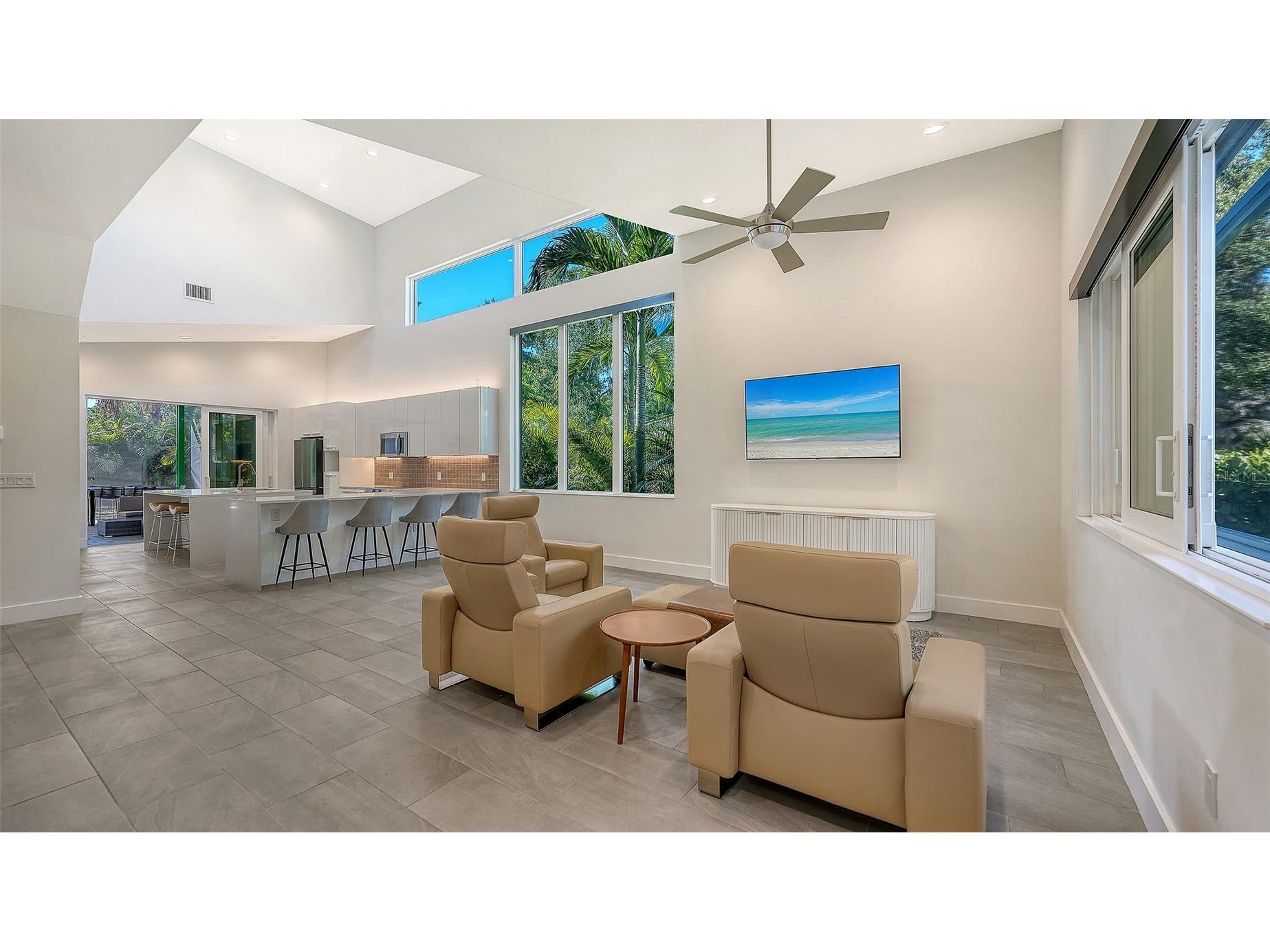 2254 Hawthorne Street Sarasota FL 34239 A4672184 image12