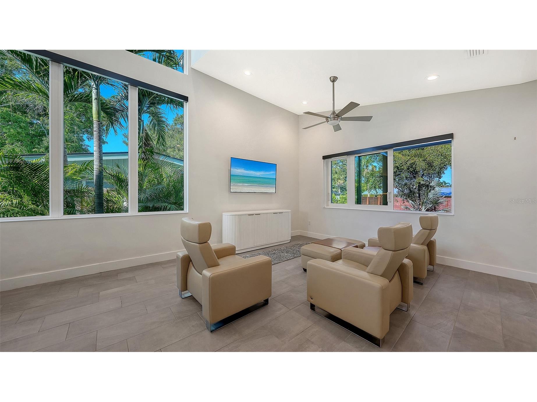 2254 Hawthorne Street Sarasota FL 34239 A4672184 image16