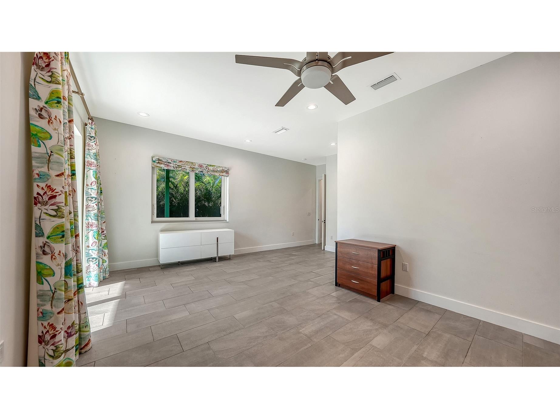 2254 Hawthorne Street Sarasota FL 34239 A4672184 image28