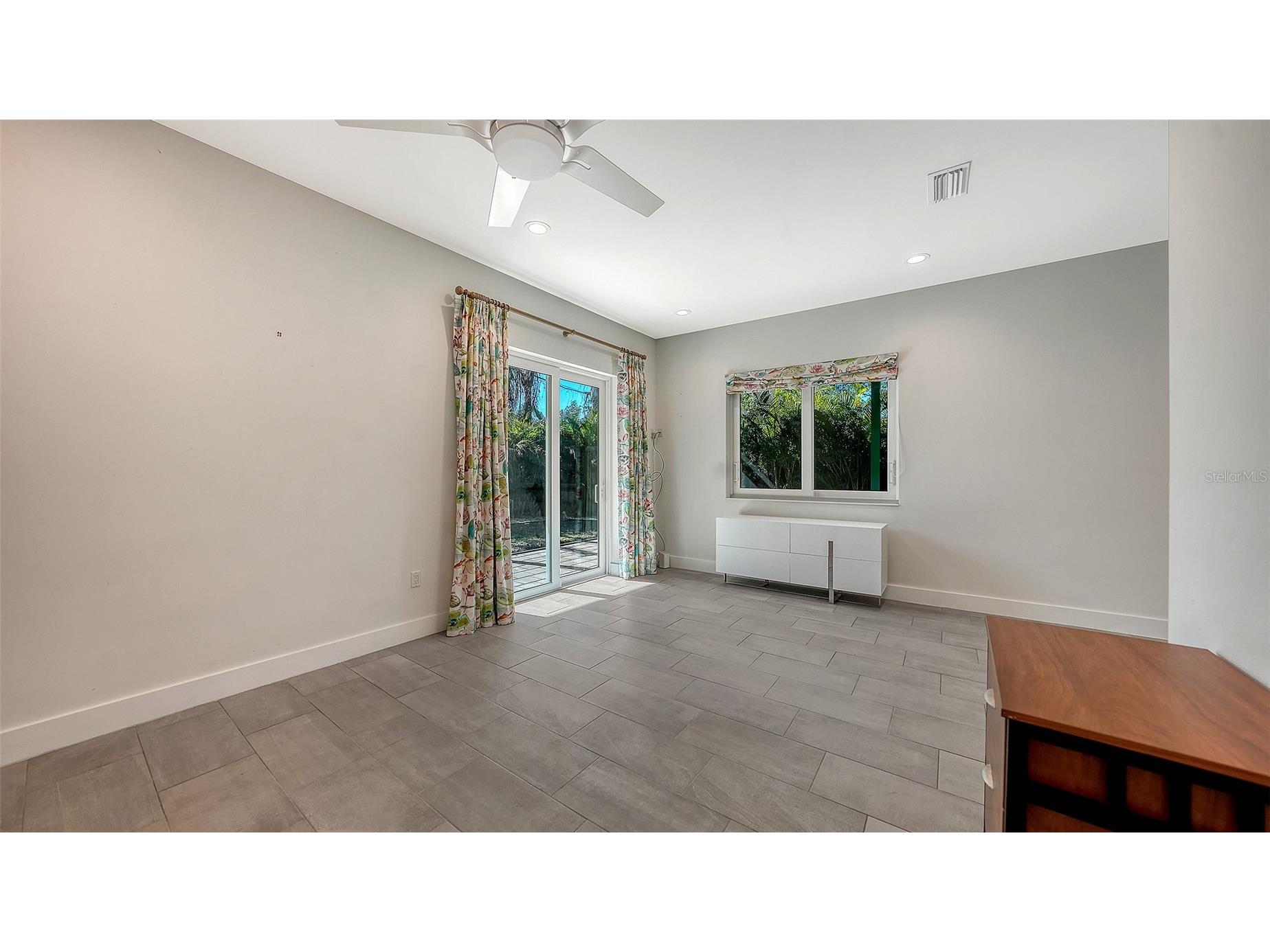 2254 Hawthorne Street Sarasota FL 34239 A4672184 image29