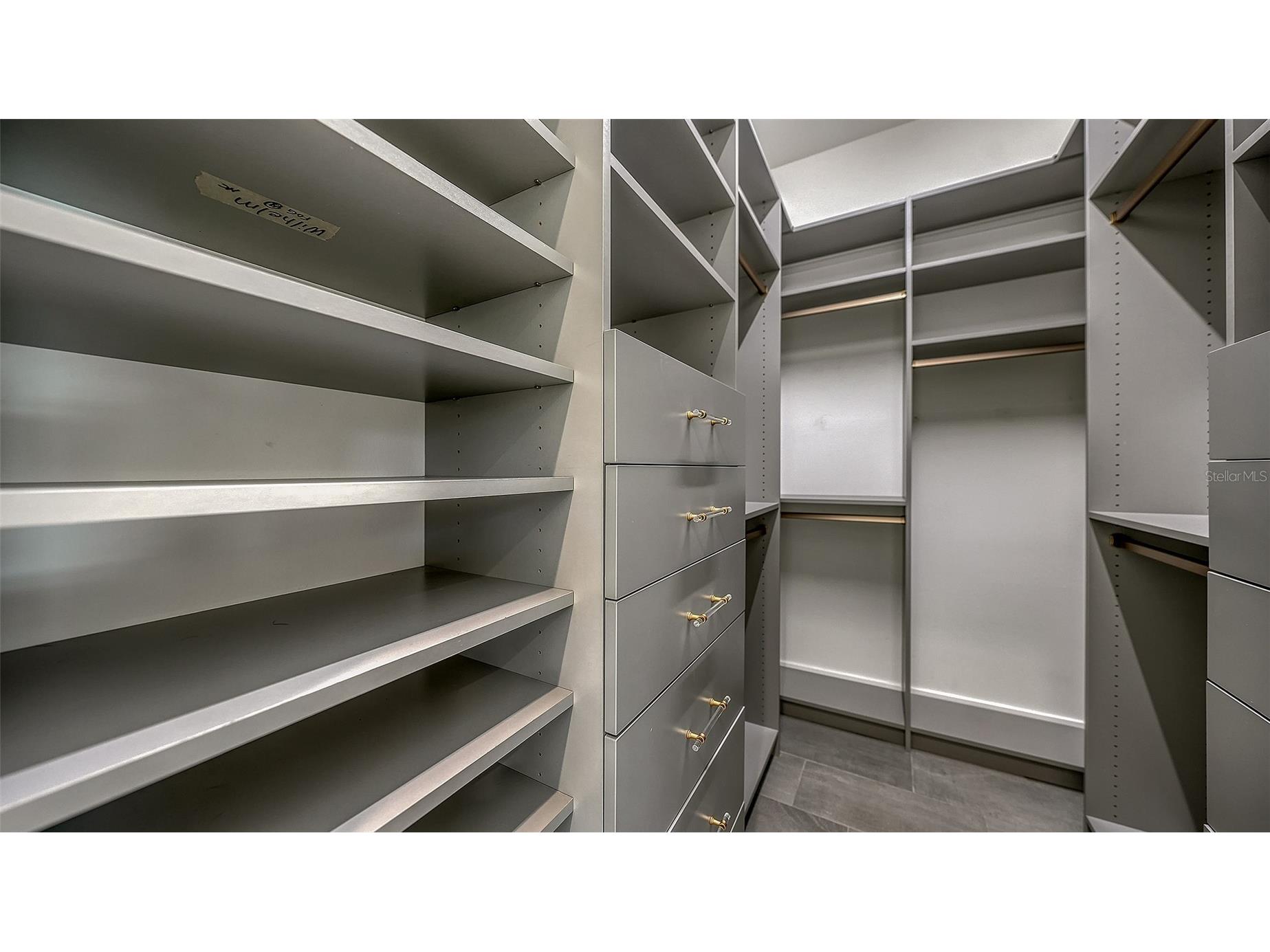 2254 Hawthorne Street Sarasota FL 34239 A4672184 image30