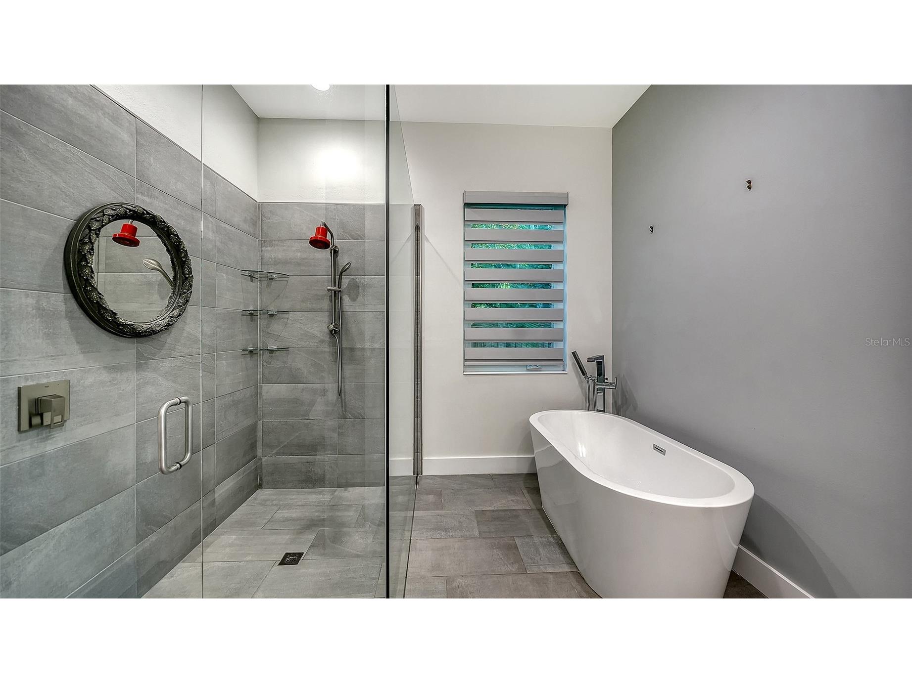 2254 Hawthorne Street Sarasota FL 34239 A4672184 image32