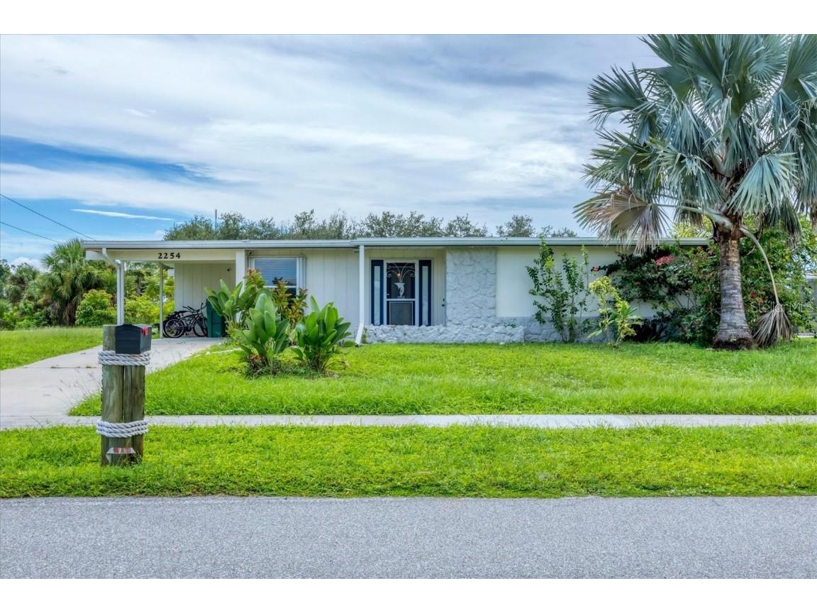 2254 Hayworth Road Port Charlotte FL 33952 D6143896 image1
