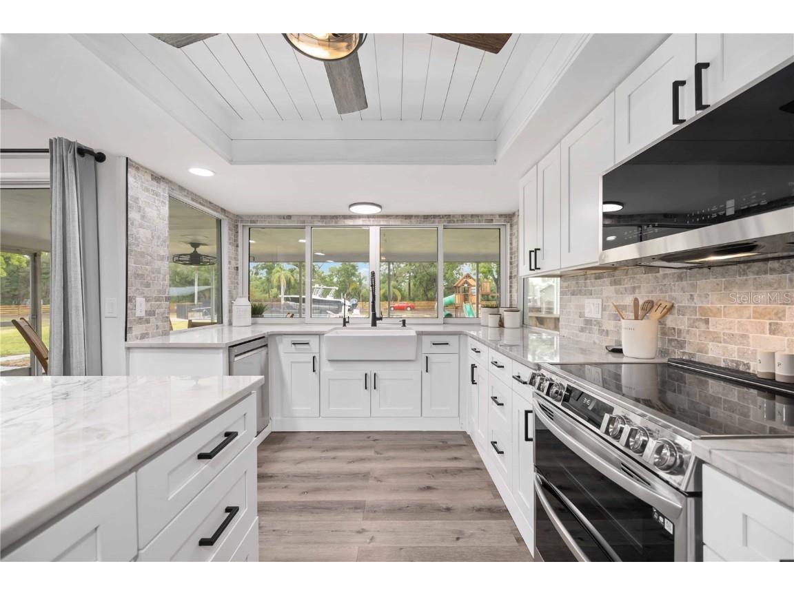 2255 61st Street Sarasota FL 34243 A4654203 image14