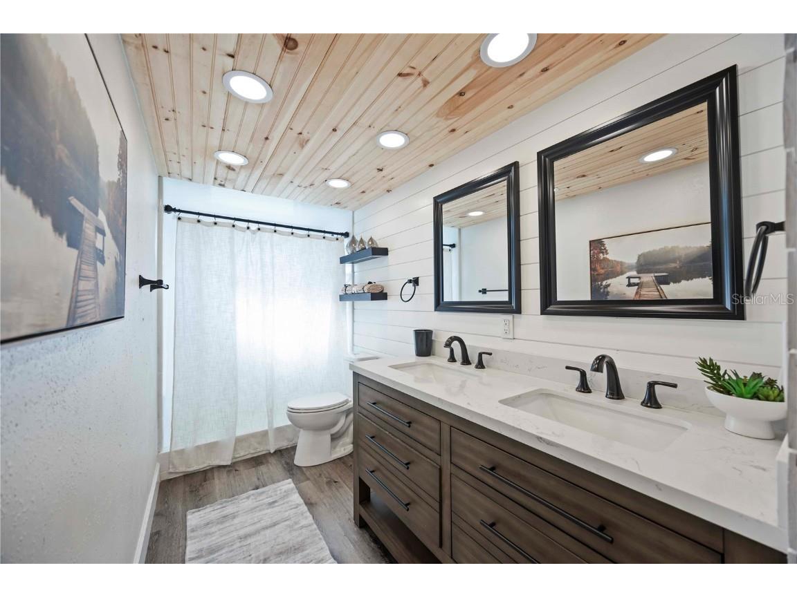 2255 61st Street Sarasota FL 34243 A4654203 image25