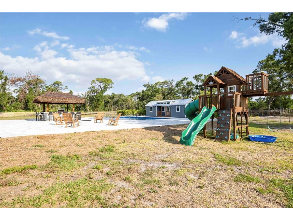 2255 61st Street Sarasota FL 34243 A4654203 image33