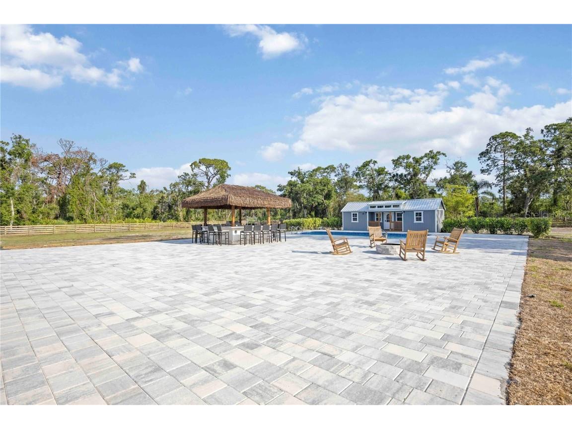 2255 61st Street Sarasota FL 34243 A4654203 image36