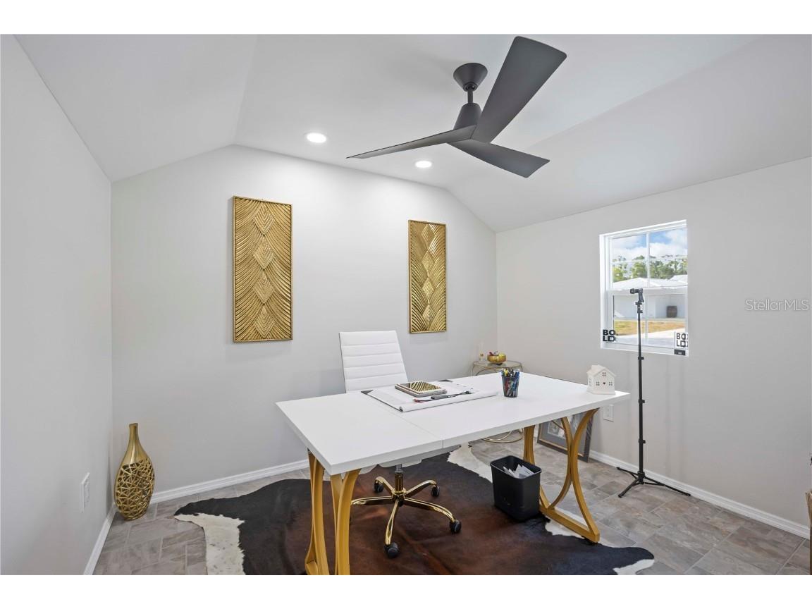 2255 61st Street Sarasota FL 34243 A4654203 image38