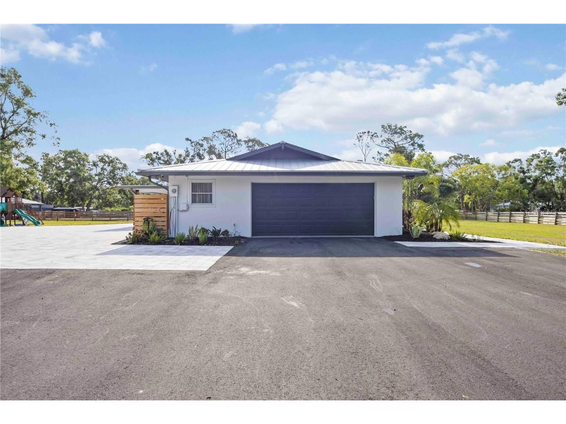 2255 61st Street Sarasota FL 34243 A4654203 image4