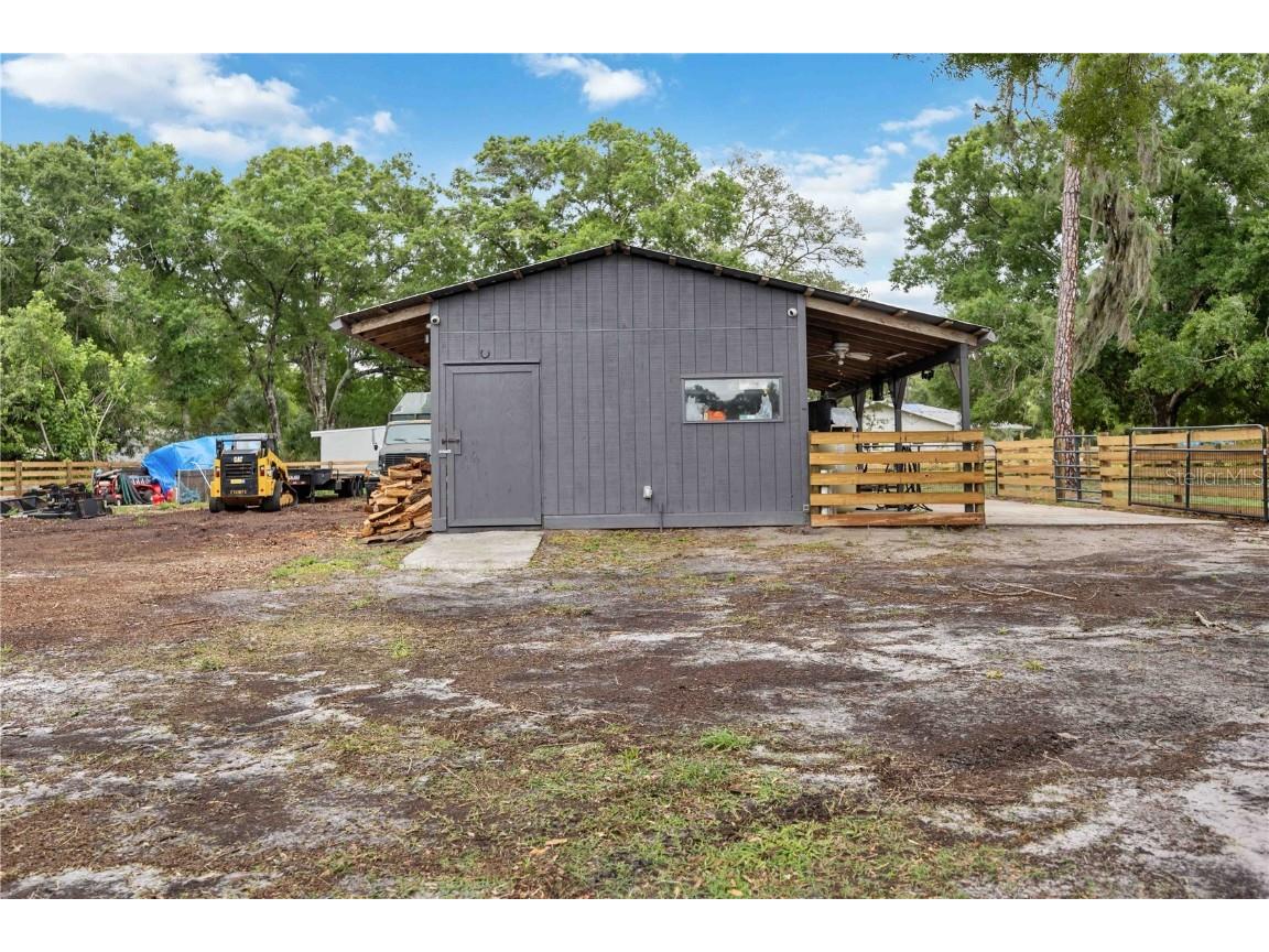 2255 61st Street Sarasota FL 34243 A4654203 image40