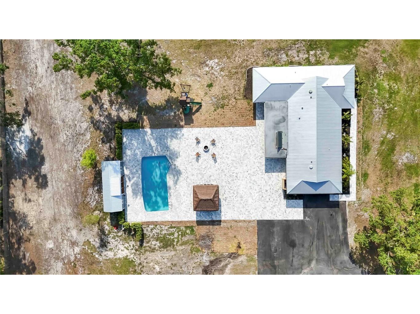 2255 61st Street Sarasota FL 34243 A4654203 image42