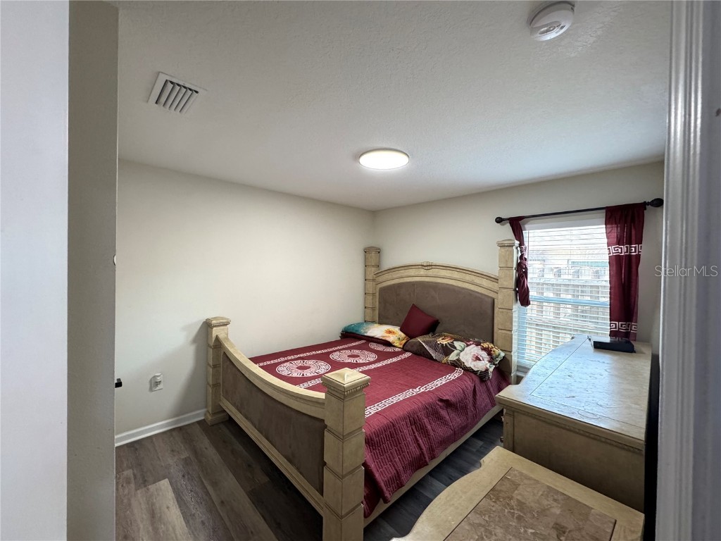 2255 Chester Avenue Sarasota FL 34234 A4643253 image11