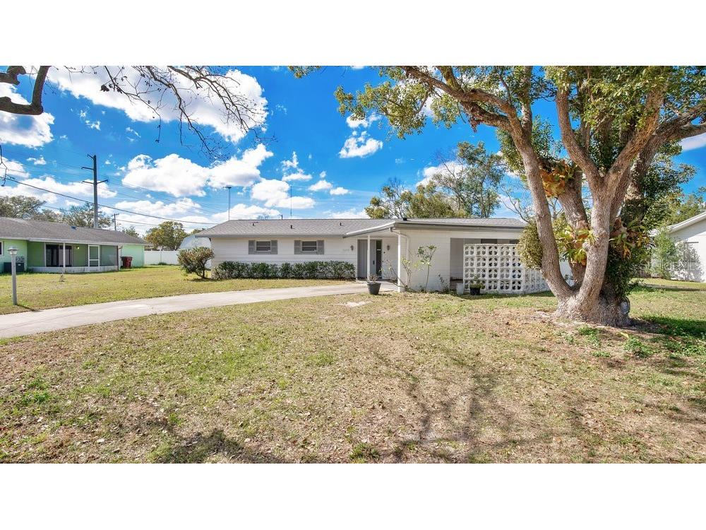 2255 Poinsettia Drive Orange City FL 32763 V4940845 image1