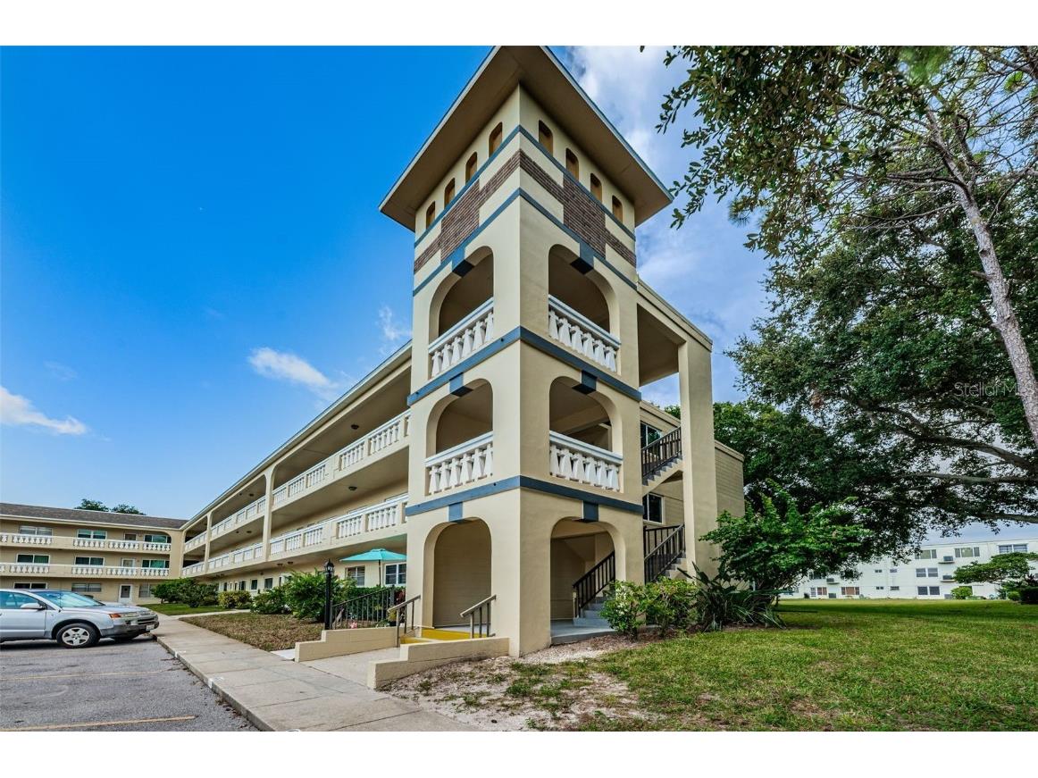 2256 Spanish Dr. Drive #48 Clearwater FL 33763 U8177987 image1