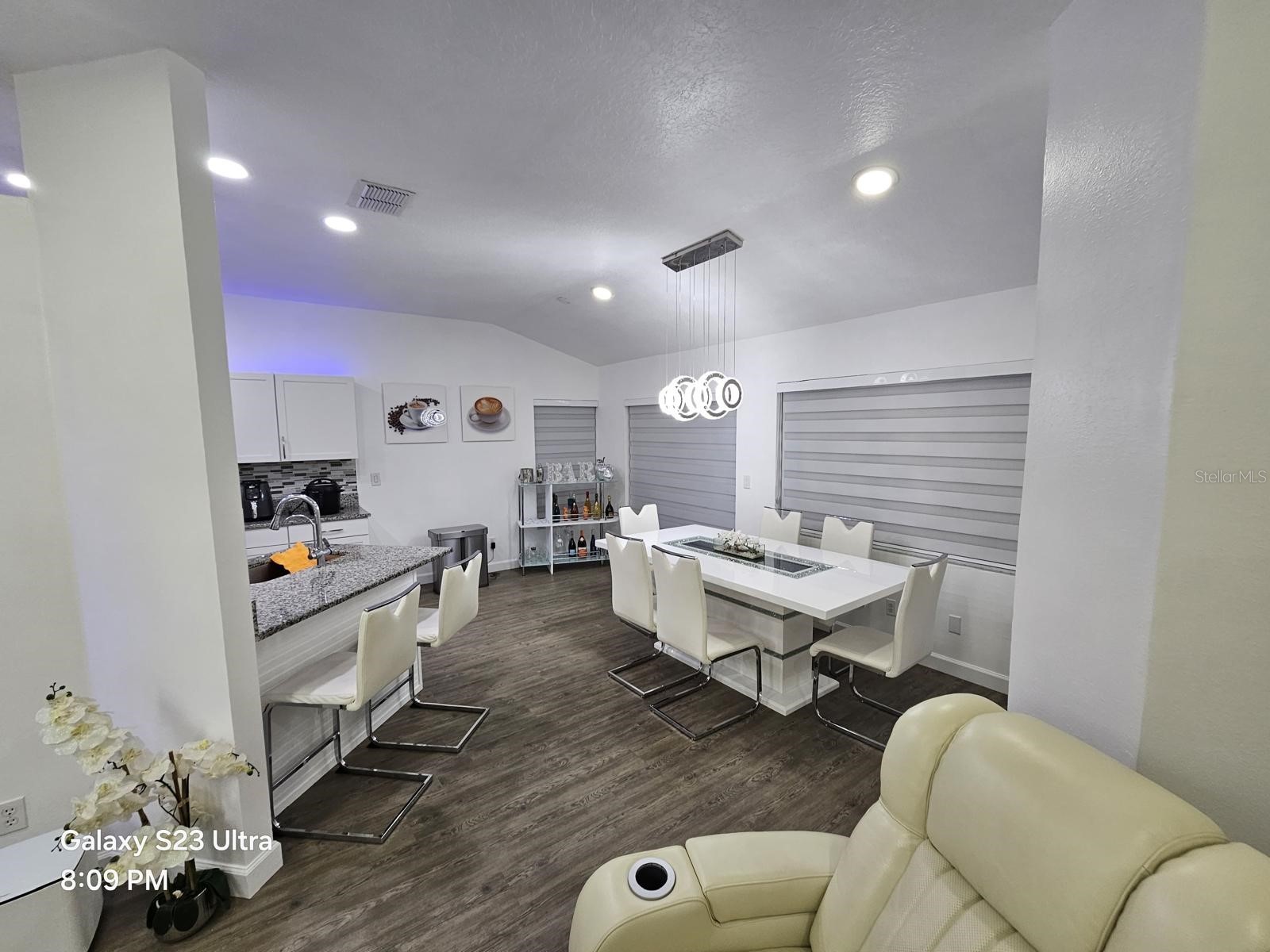 2256 Towering Oaks Circle Seffner FL 33584 TB8518121 image3