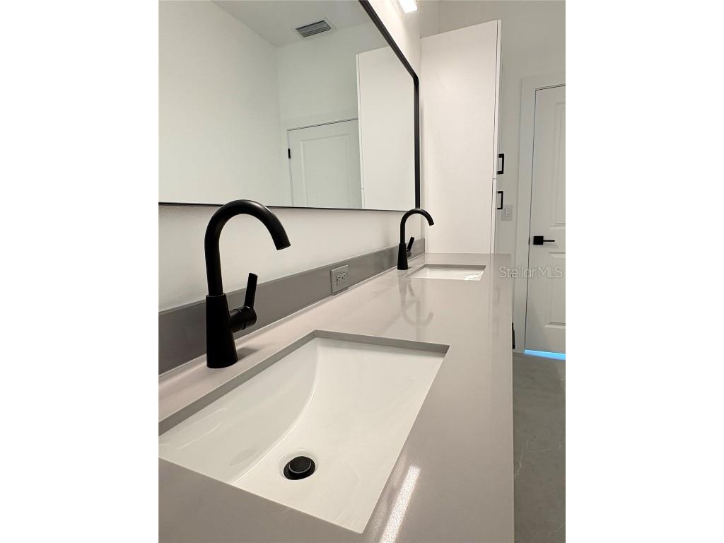 2257 Hagoplan Lane North Port FL 34288 C7516233 image25