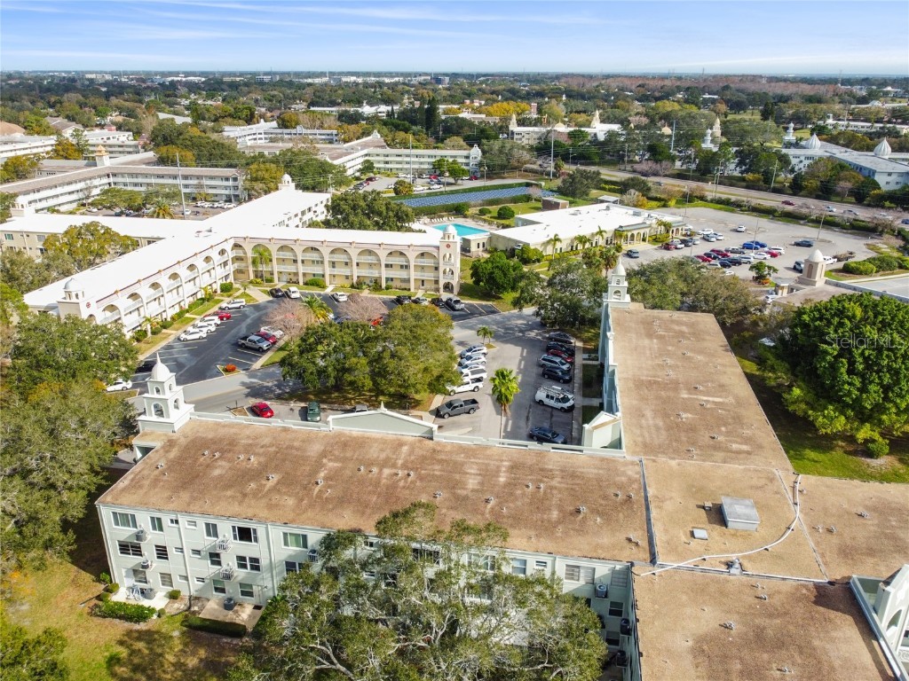 2257 World Parkway Boulevard W #33 Clearwater FL 33763 U8242605 image1