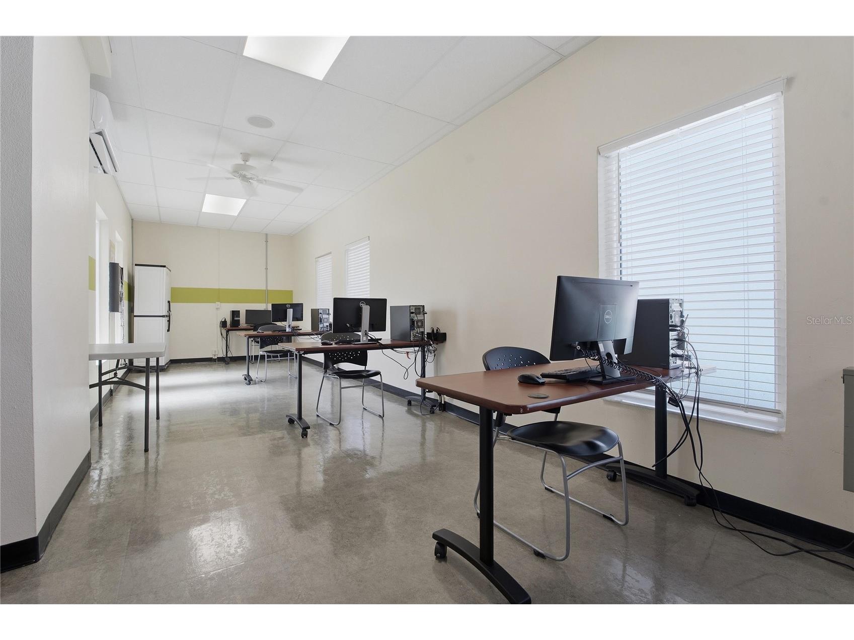 2257 World Parkway Boulevard W #61 Clearwater FL 33763 O6395784 image30