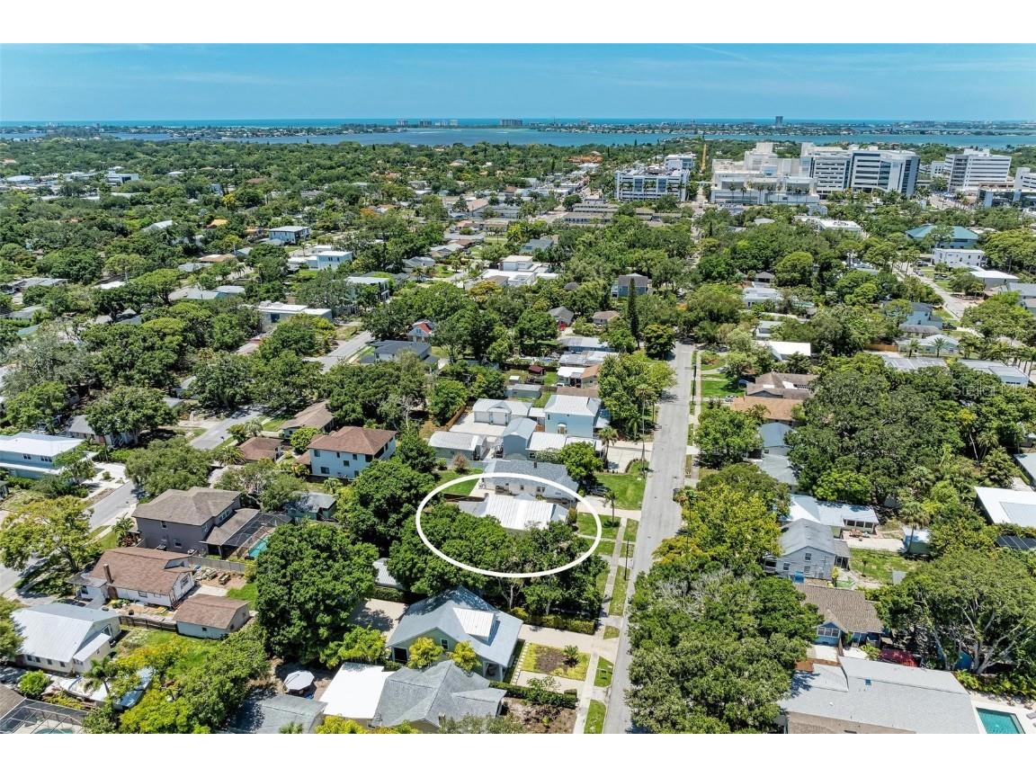 2258 Arlington Street Sarasota FL 34239 N6133407 image1